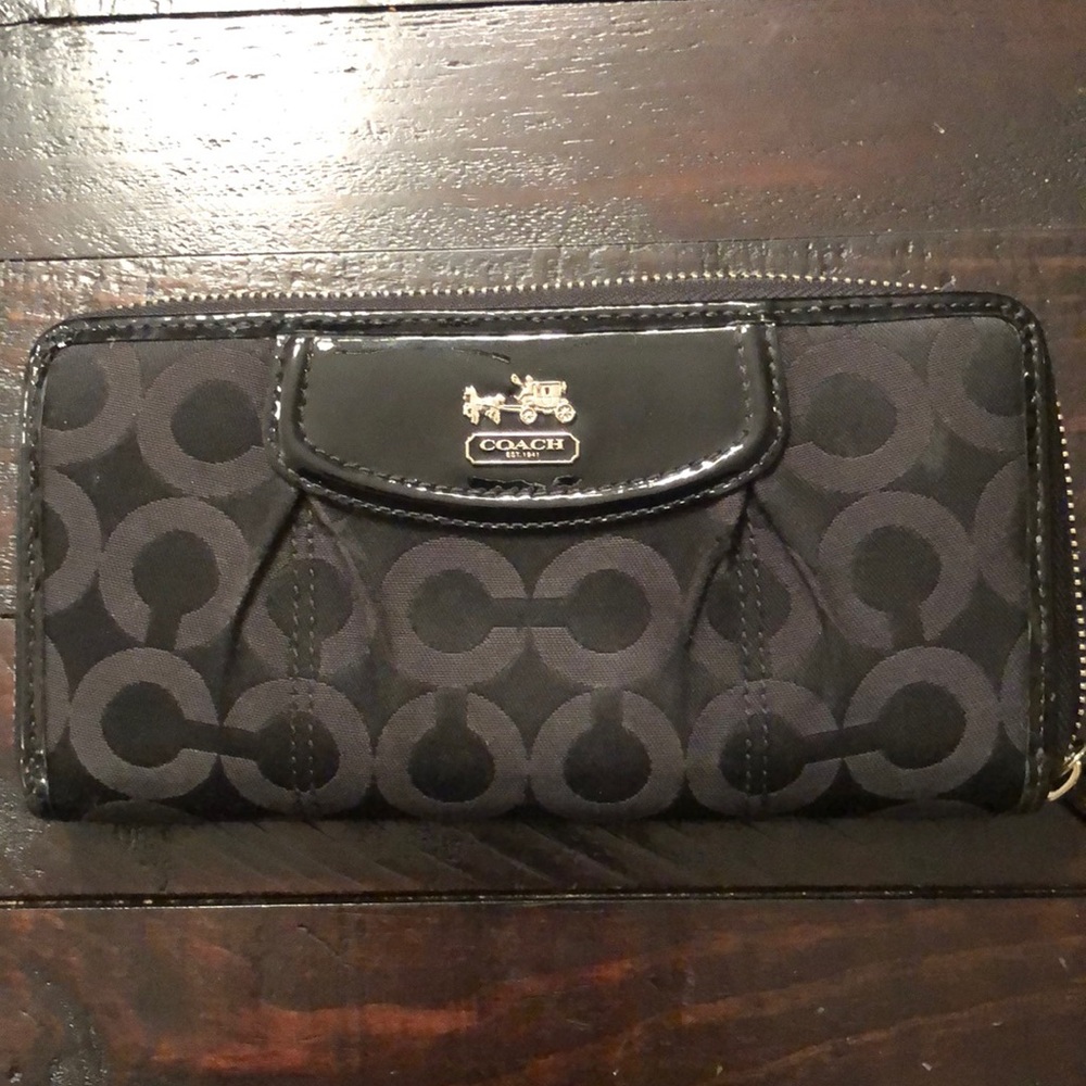 Coach wallet